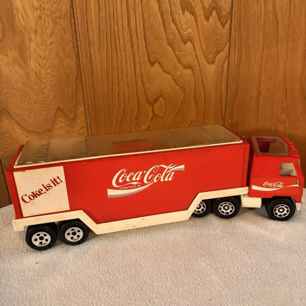 Vintage 1980 Buddy L Coca Cola Mack Delivery Truck Coke Bottles Vending Machine
